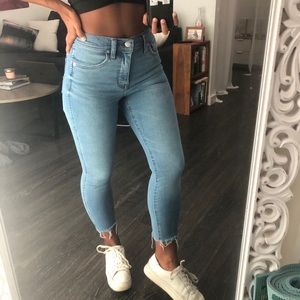 Madewell 10” High-Rise Skinny Crop Jean